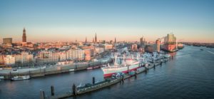 Fotografen in Hamburg: Die Hafen City von Oben bei Sonnenaufgang