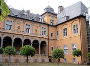 Schloss Rheydt Mönchengladbach - Ein historisches Schloss mit eleganter Architektur und reicher Geschichte. Fotografen in Mönchengladbach.