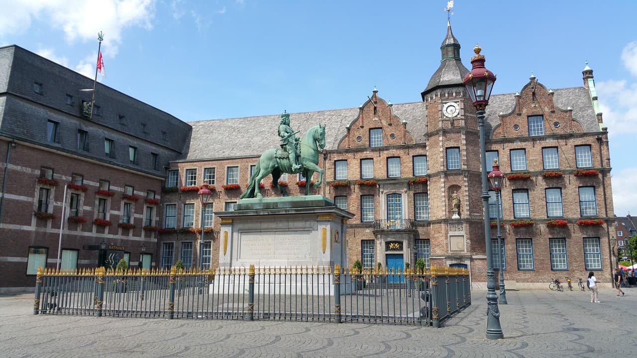 Ältestenratssaal des Düsseldorfer Rathauses