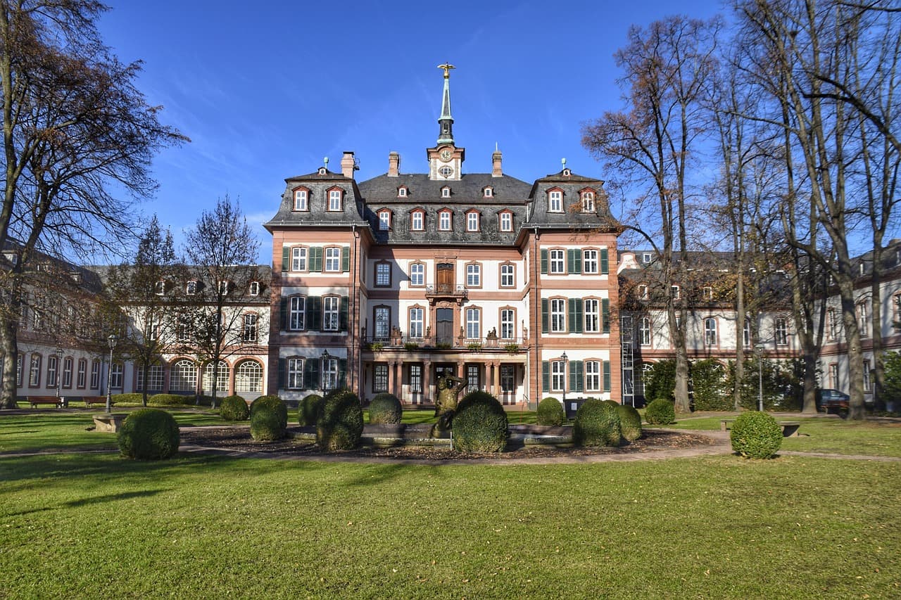 Emmerichpavillon des Bolongaropalasts | Standesamt Höchst