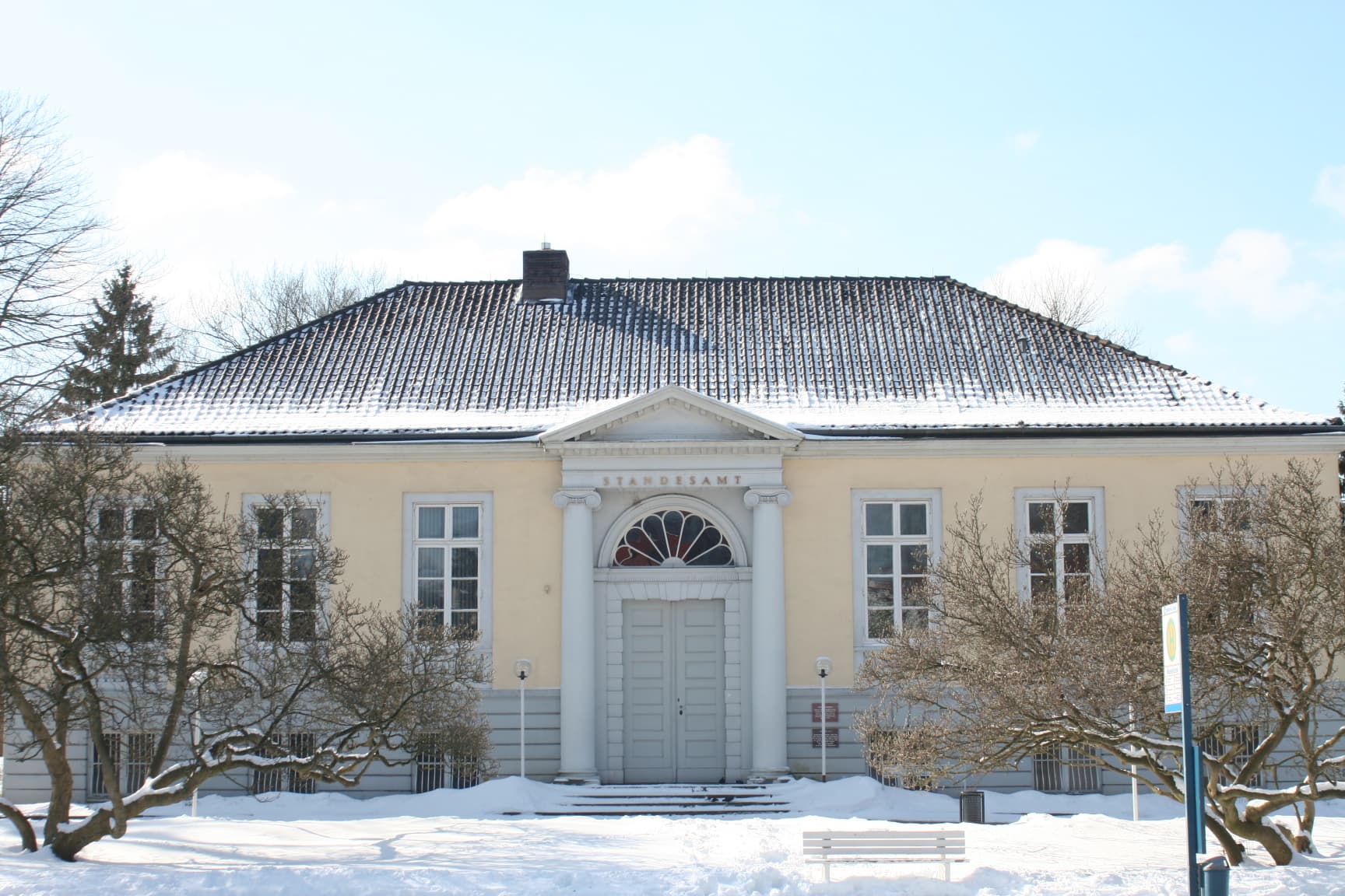 Lindesche Villa | Standesamt — Hochzeitsfotos in Lübeck