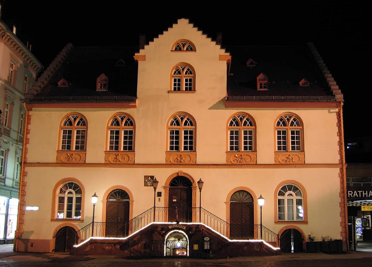 Standesamt Wiesbaden — Hochzeitsfotos in Wiesbaden