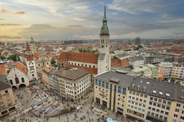 Der alte Münchner Fotograf lässt es klicken