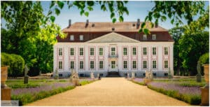 Schloss-Friedrichsfelde Standesamt Berlin - Ein historisches Juwel für romantische Hochzeiten